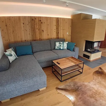 Apartment 12er